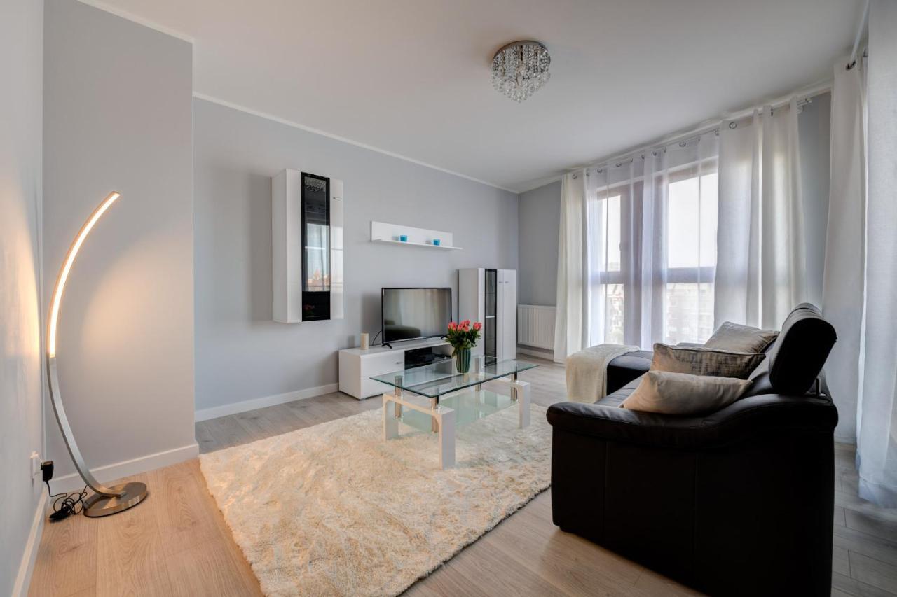 גדנסק Live & Travel Apartments - Waterlane Island מראה חיצוני תמונה